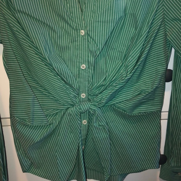 Stripe green button up with tie - Picture 2 of 2